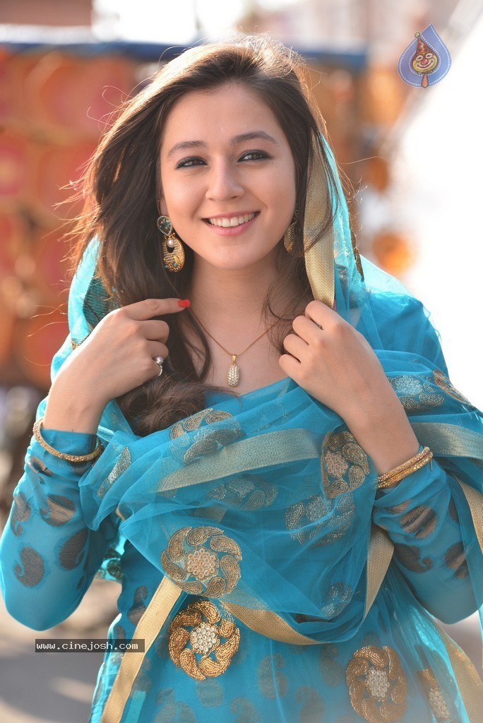 Saheba Subramanyam Heroine Priyal Gor Stills - 98 / 135 photos
