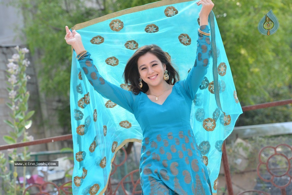 Saheba Subramanyam Heroine Priyal Gor Stills - 107 / 135 photos