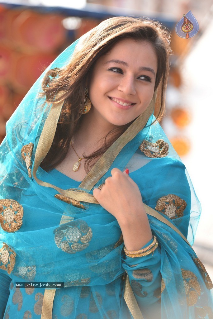 Saheba Subramanyam Heroine Priyal Gor Stills - 116 / 135 photos