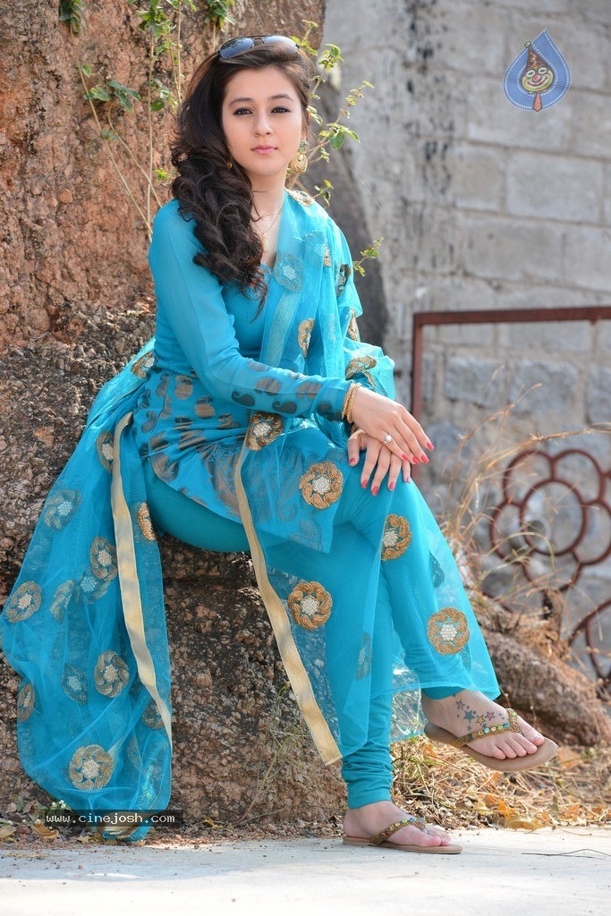 Saheba Subramanyam Heroine Priyal Gor Stills - 122 / 135 photos