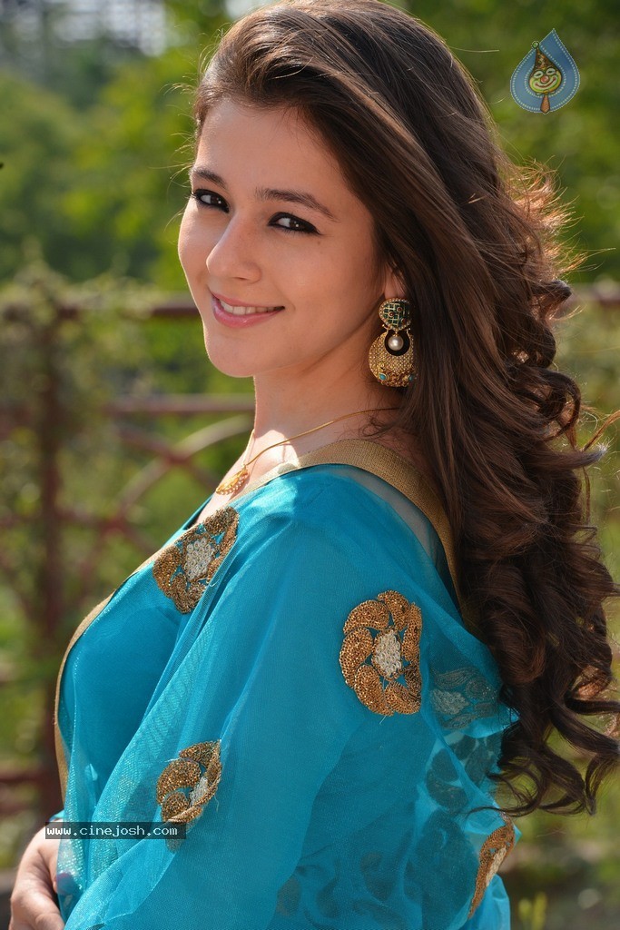 Saheba Subramanyam Heroine Priyal Gor Stills - 123 / 135 photos