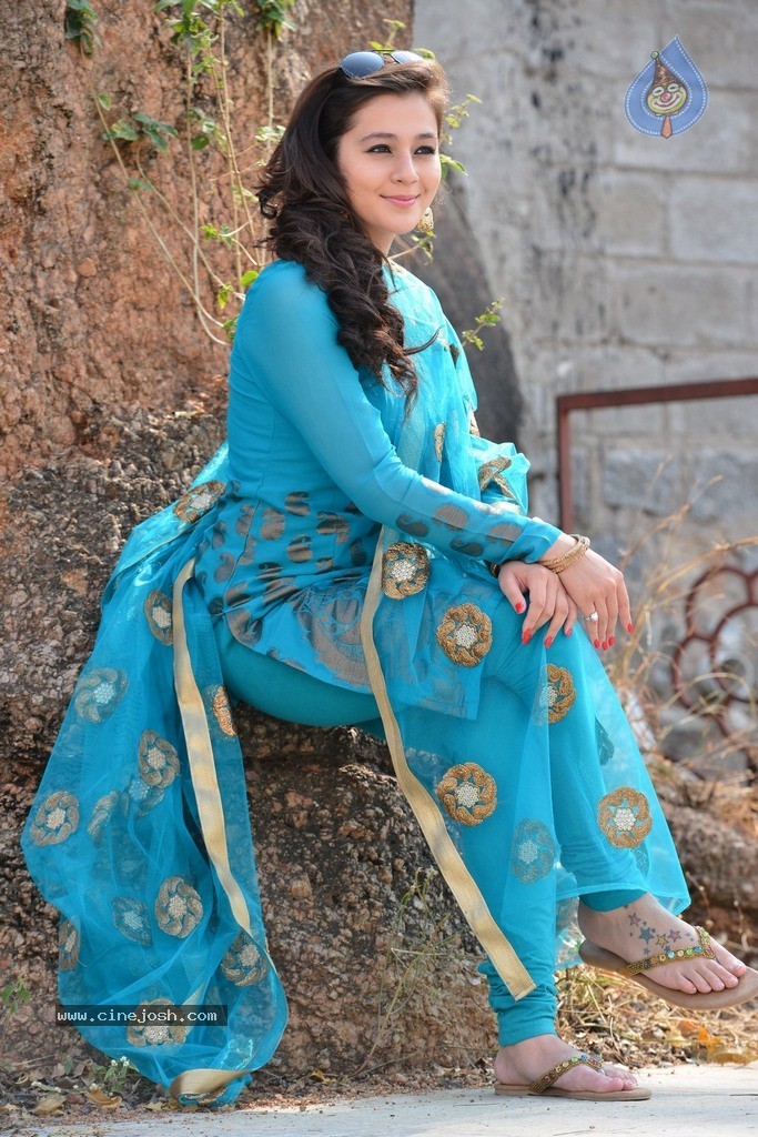 Saheba Subramanyam Heroine Priyal Gor Stills - 126 / 135 photos