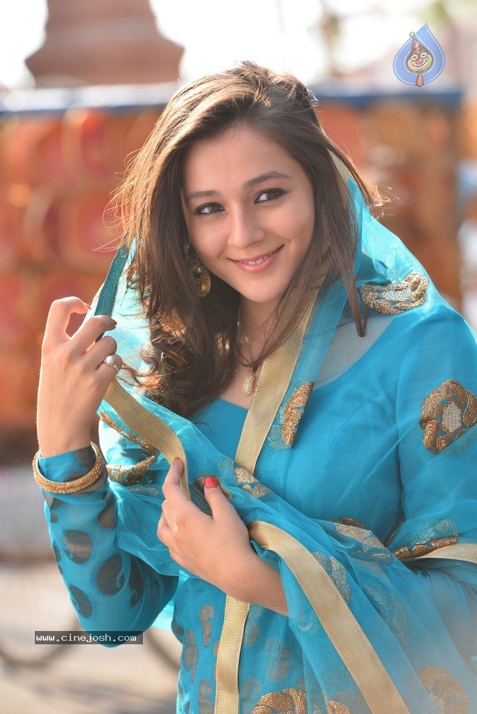 Saheba Subramanyam Heroine Priyal Gor Stills - 131 / 135 photos