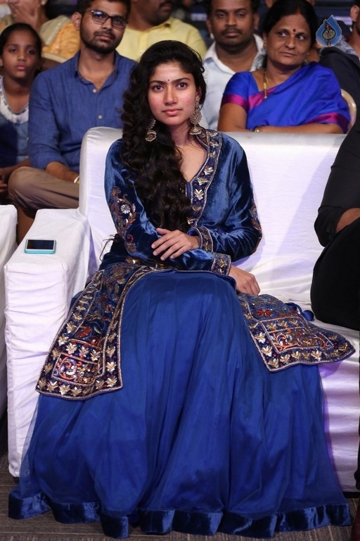 Sai Pallavi at Fidaa Audio Launch - 24 / 31 photos