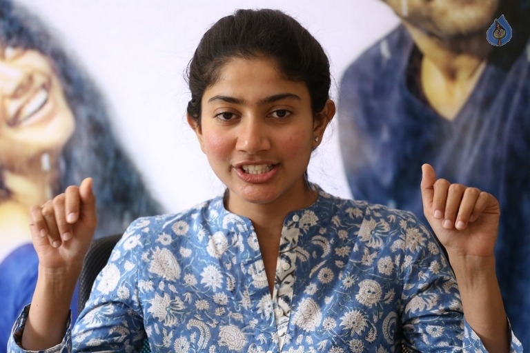 Sai Pallavi Fidaa Interview Photos - 13 / 42 photos