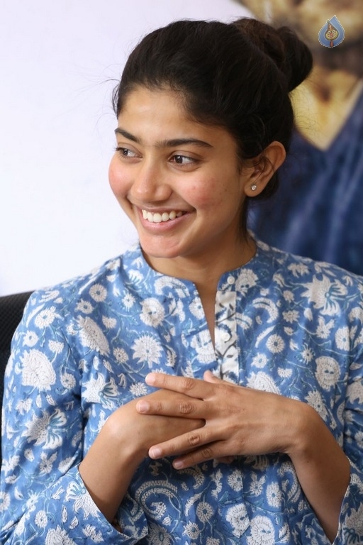 Sai Pallavi Fidaa Interview Photos - 19 / 42 photos
