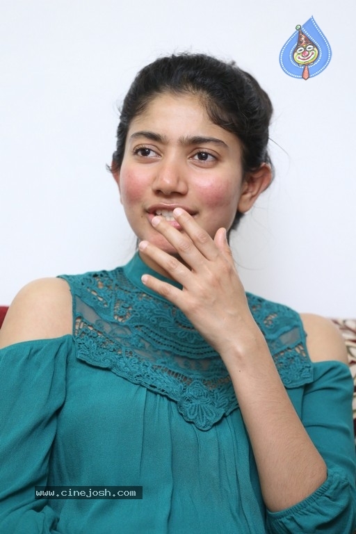 Sai Pallavi Interview Photos - 14 / 42 photos