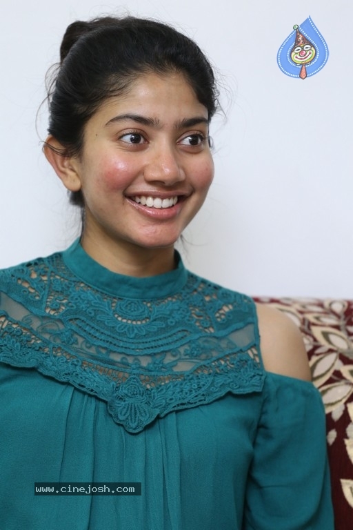 Sai Pallavi Interview Photos - 32 / 42 photos
