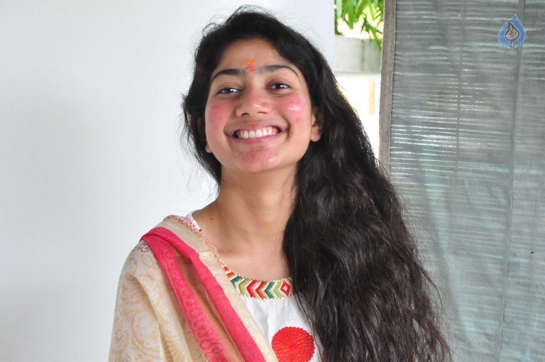 Sai Pallavi Photos - 8 / 20 photos