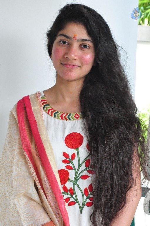 Sai Pallavi Photos - 9 / 20 photos