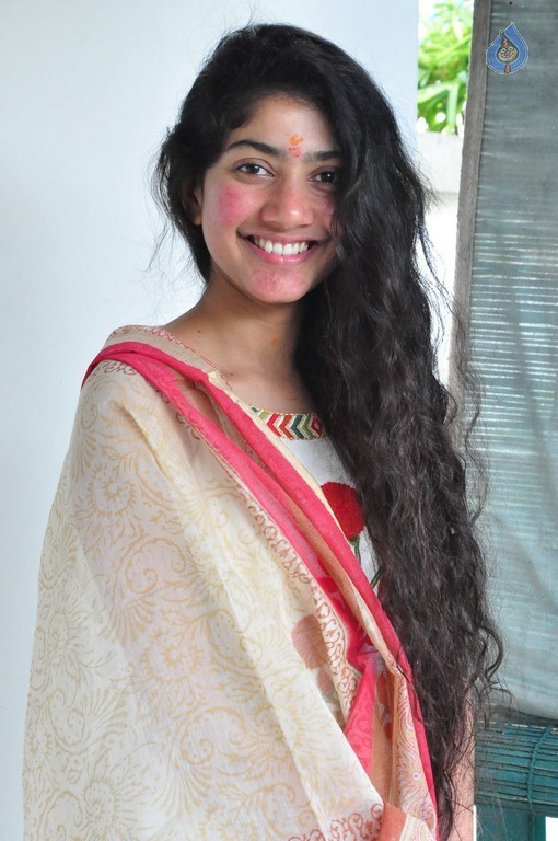 Sai Pallavi Photos - 11 / 20 photos