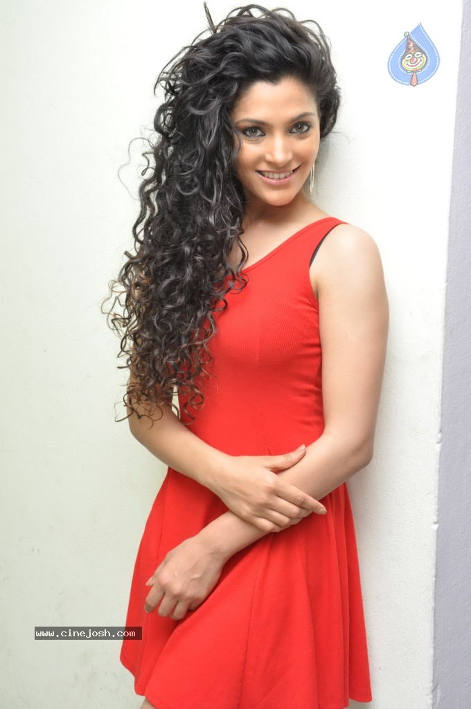 Saiyami Kher Hot Photos - 1 / 122 photos