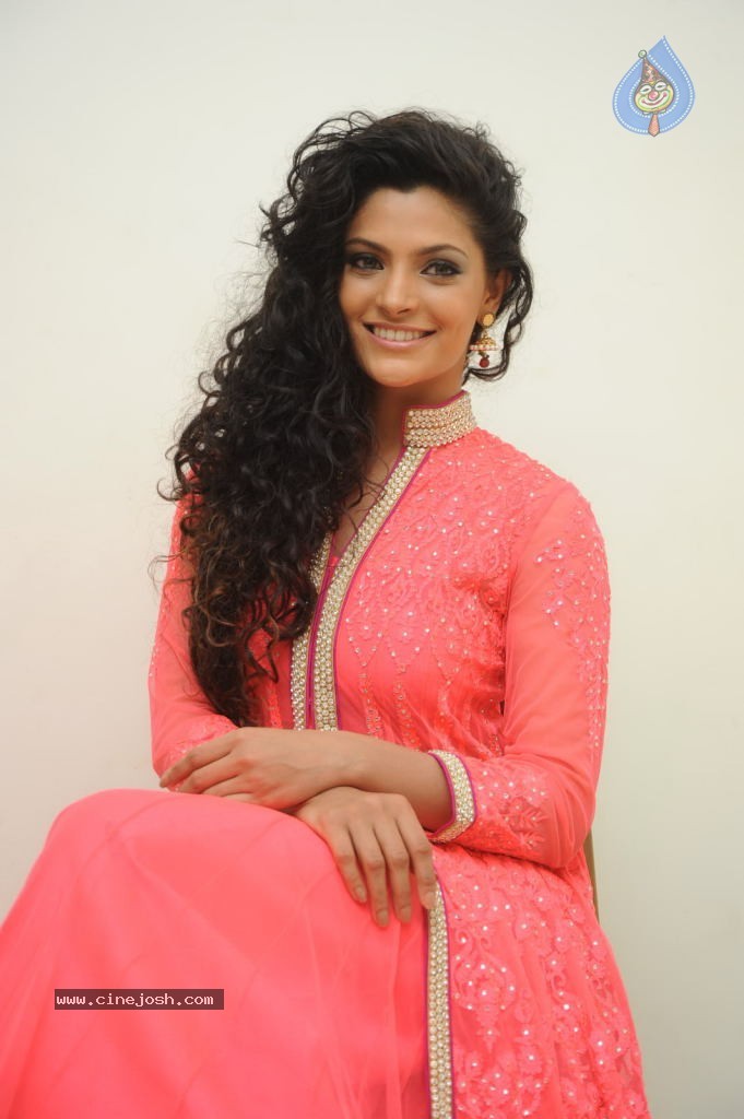 Saiyami Kher New Stills - 7 / 94 photos