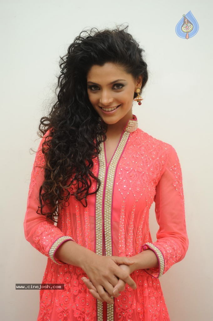 Saiyami Kher New Stills - 14 / 94 photos
