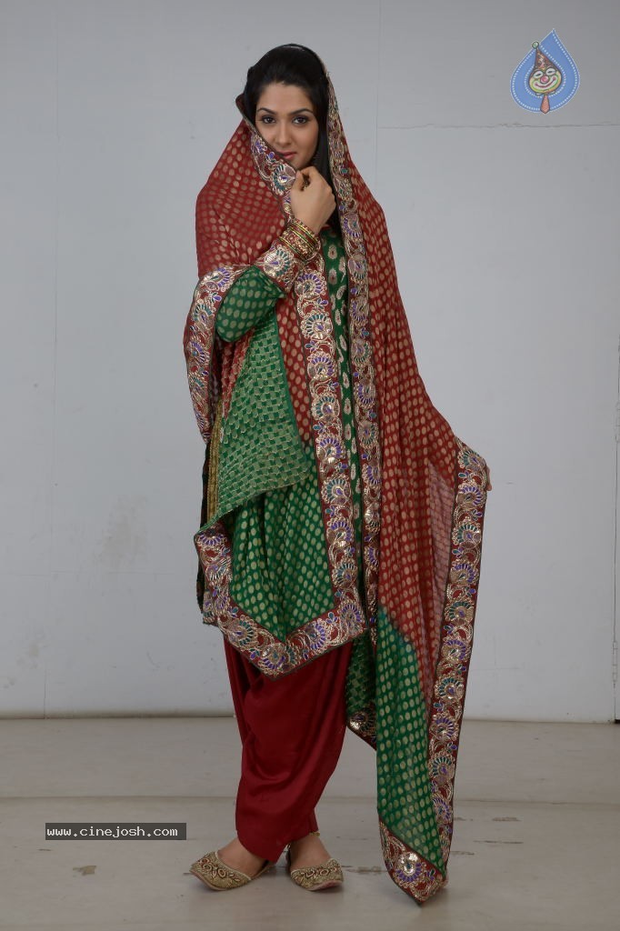 Sakshi Choudary Gallery - 18 / 152 photos