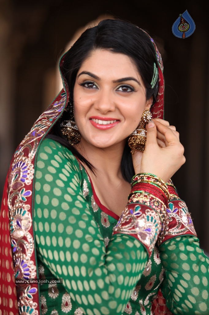 Sakshi Choudary Gallery - 49 / 152 photos