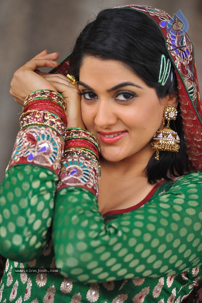 Sakshi Choudary Gallery - 86 / 152 photos