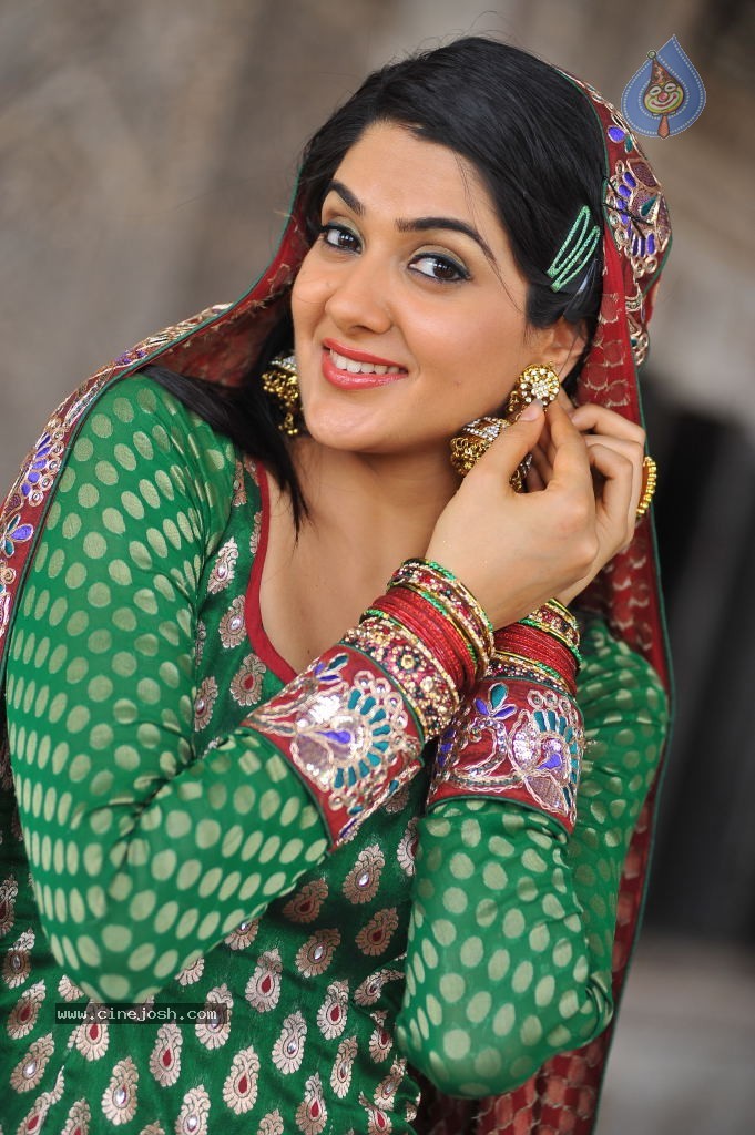 Sakshi Choudary Gallery - 89 / 152 photos