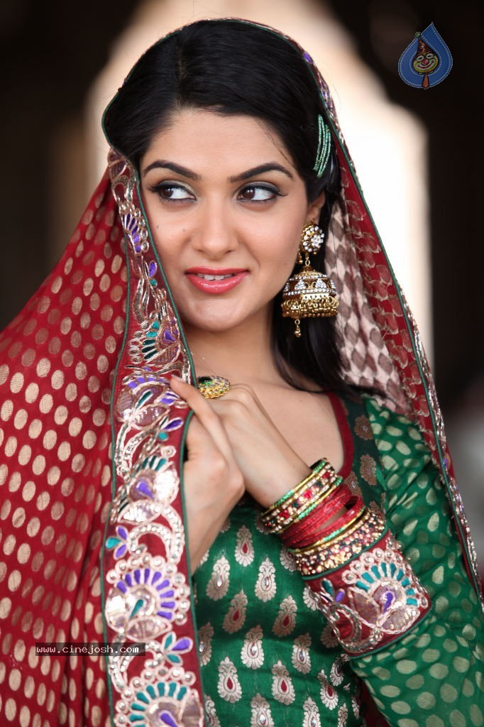 Sakshi Choudary Gallery - 105 / 152 photos