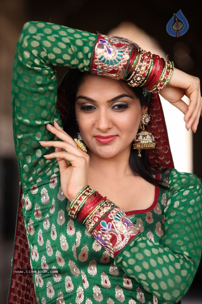 Sakshi Choudary Gallery - 131 / 152 photos