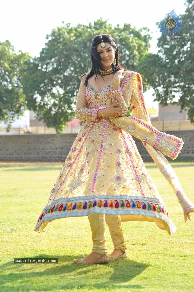 Sakshi Choudary Hot Gallery - 2 / 127 photos