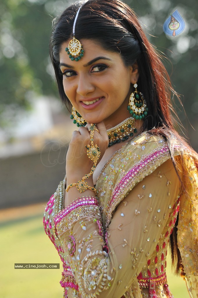Sakshi Choudary Hot Gallery - 4 / 127 photos