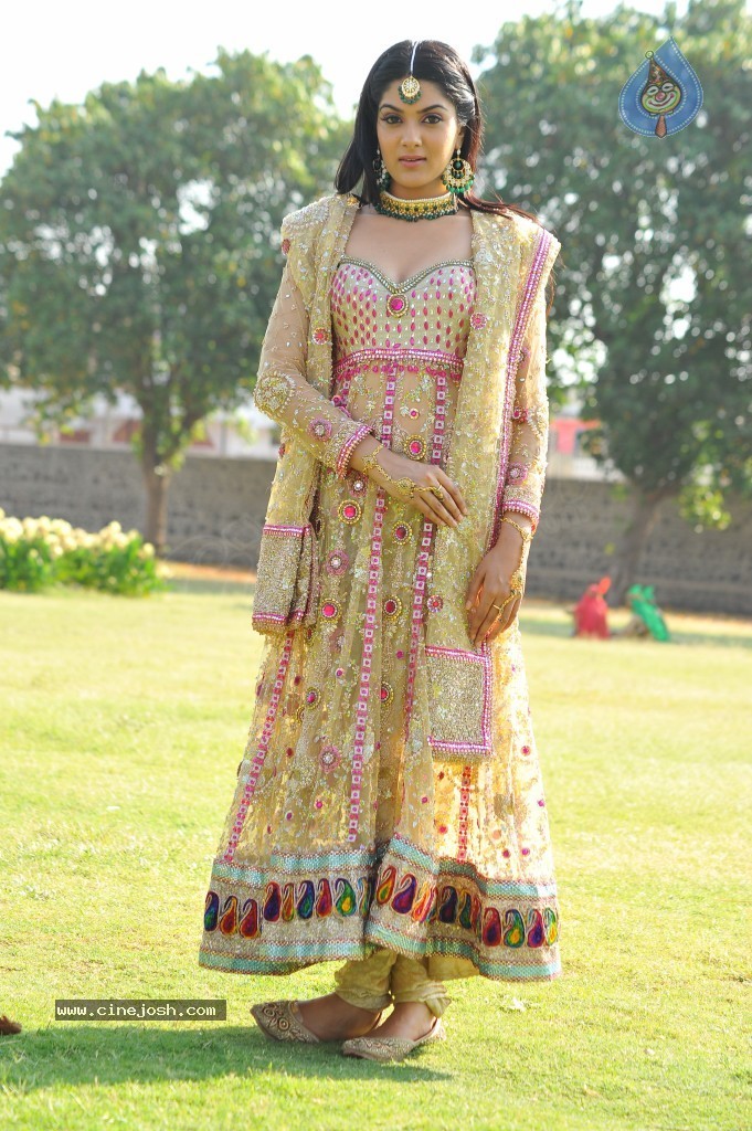 Sakshi Choudary Hot Gallery - 109 / 127 photos