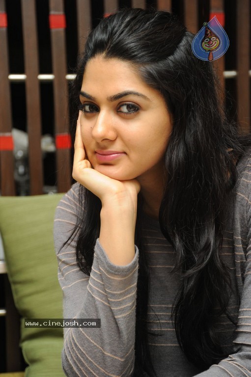 Sakshi Choudary Latest Stills - 18 / 106 photos