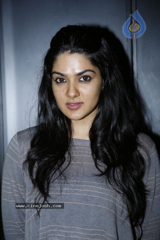 Sakshi Choudary Latest Stills - 41 / 106 photos