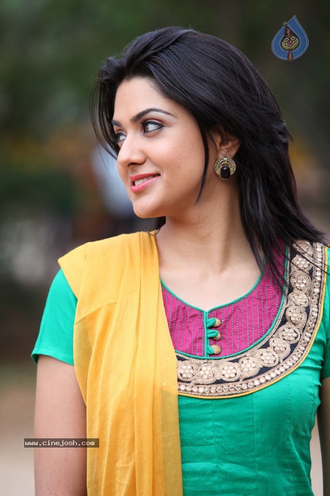 Sakshi Choudary Photos - 11 / 67 photos