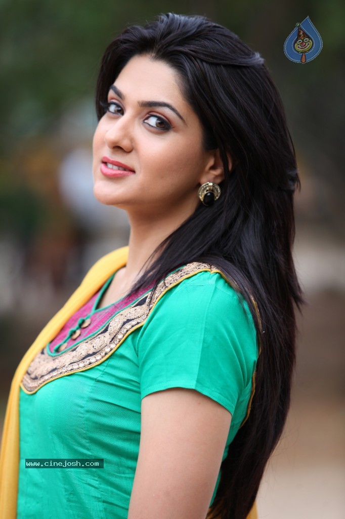 Sakshi Choudary Photos - 20 / 67 photos