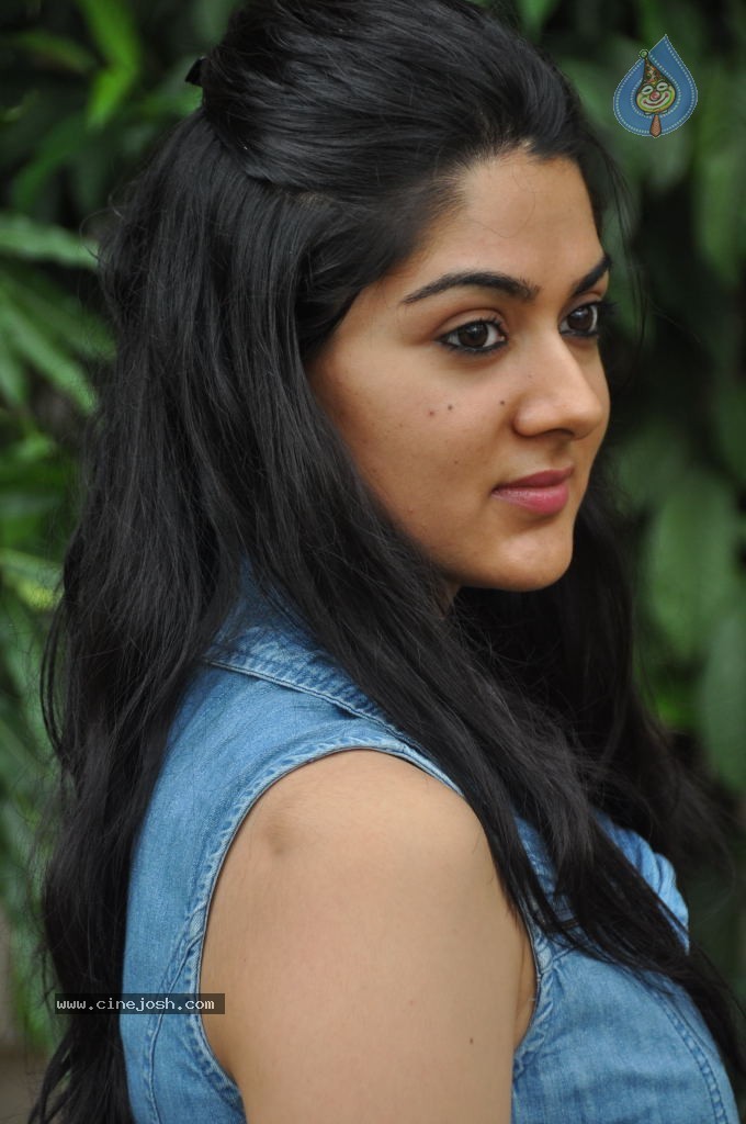 Sakshi Choudary Stills - 14 / 141 photos