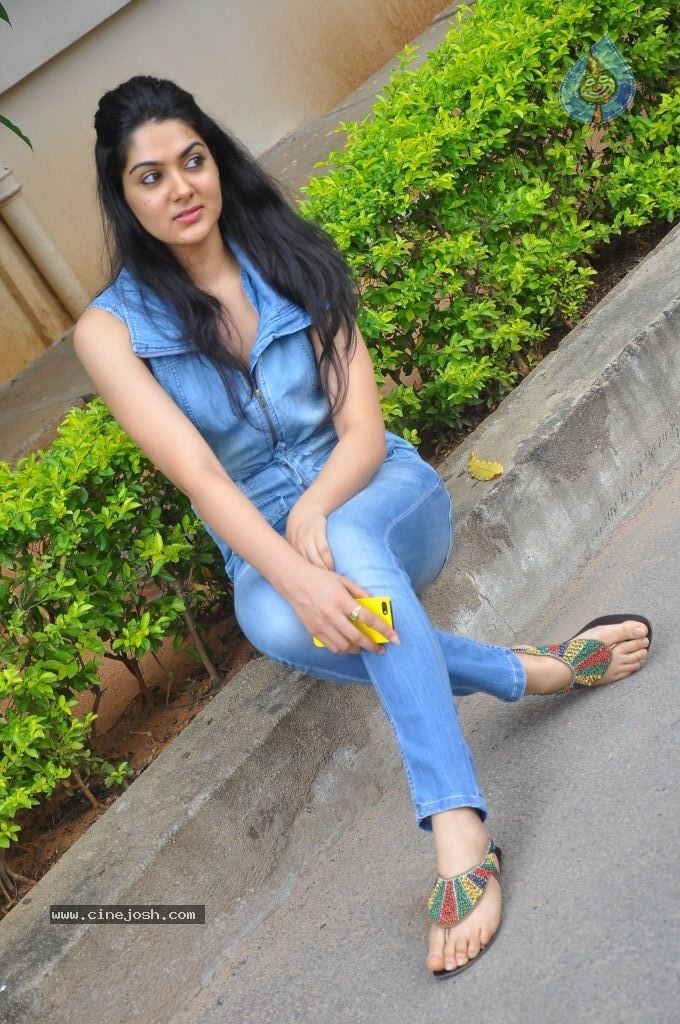 Sakshi Choudary Stills - 20 / 141 photos