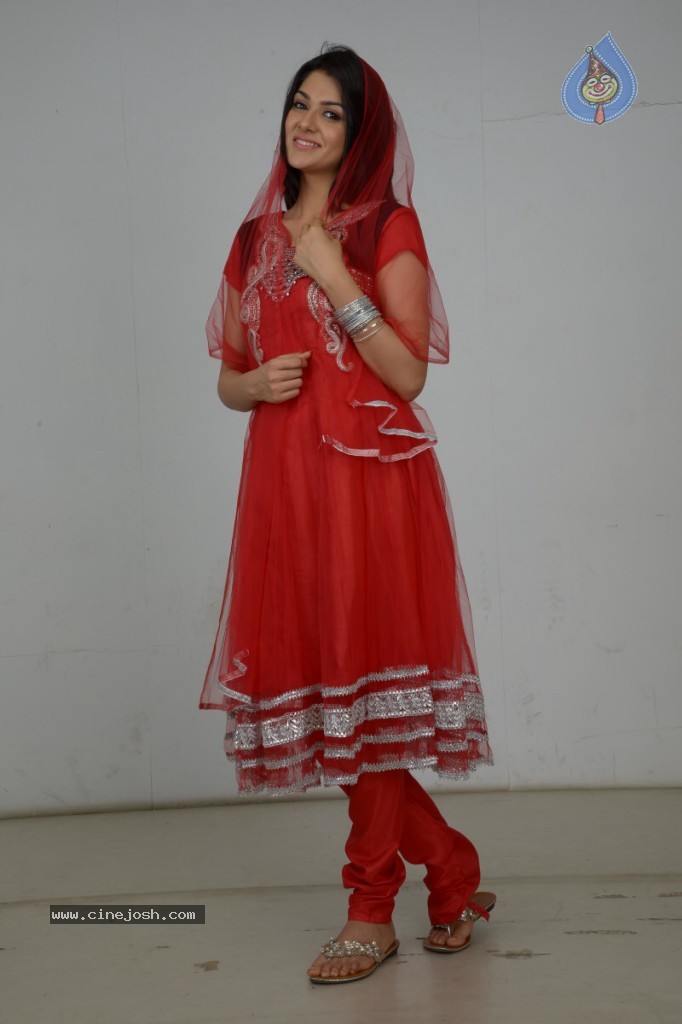 Sakshi Choudhary New Stills - 8 / 63 photos