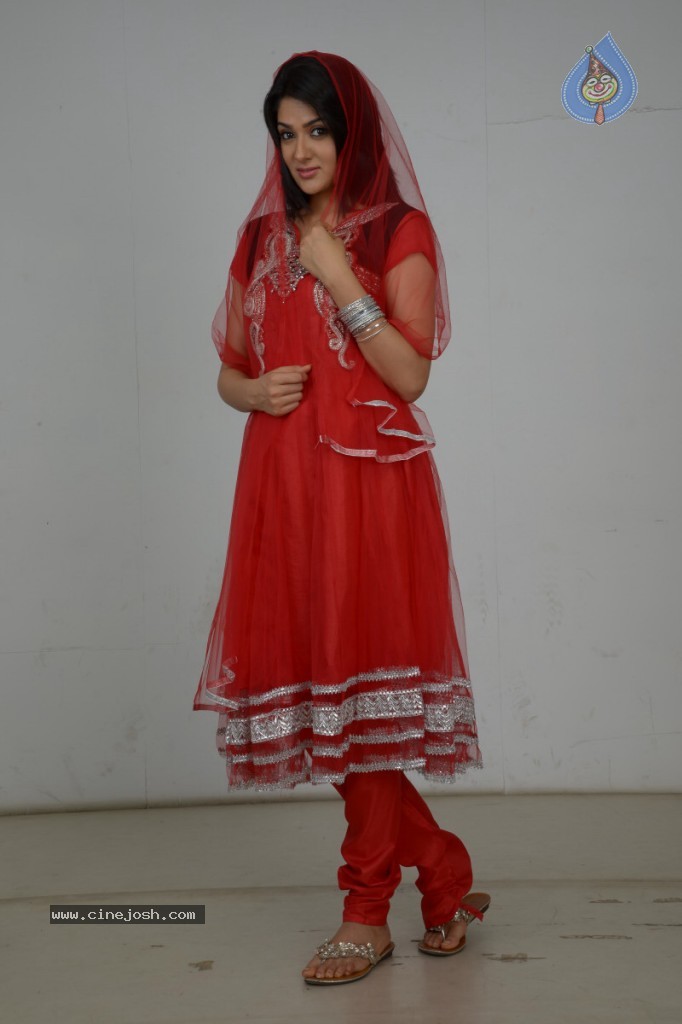 Sakshi Choudhary New Stills - 33 / 63 photos