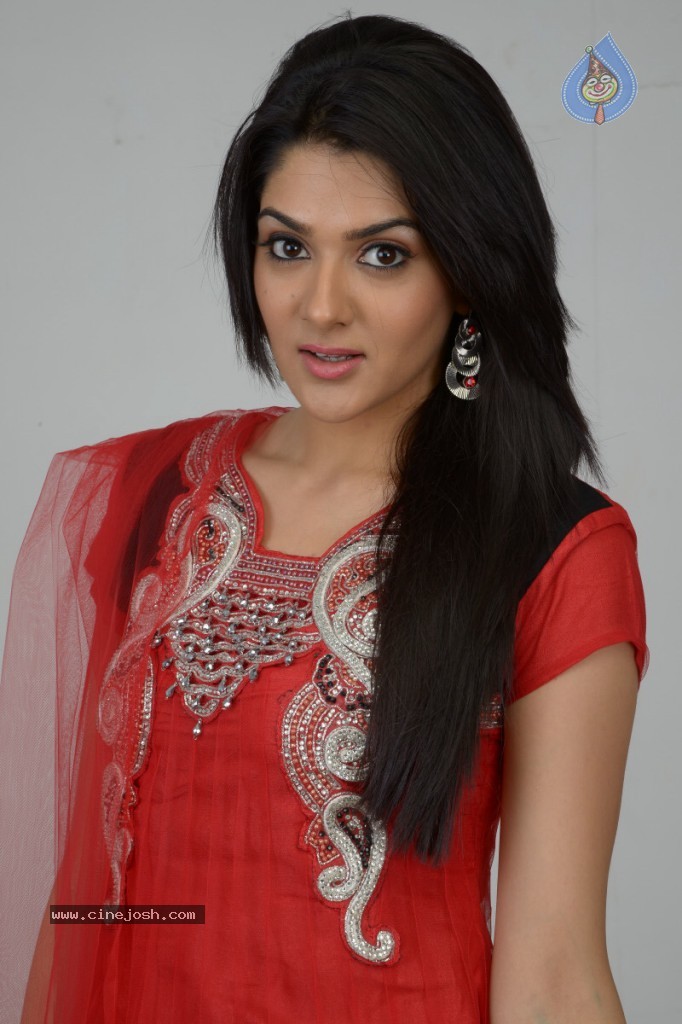 Sakshi Choudhary New Stills - 38 / 63 photos