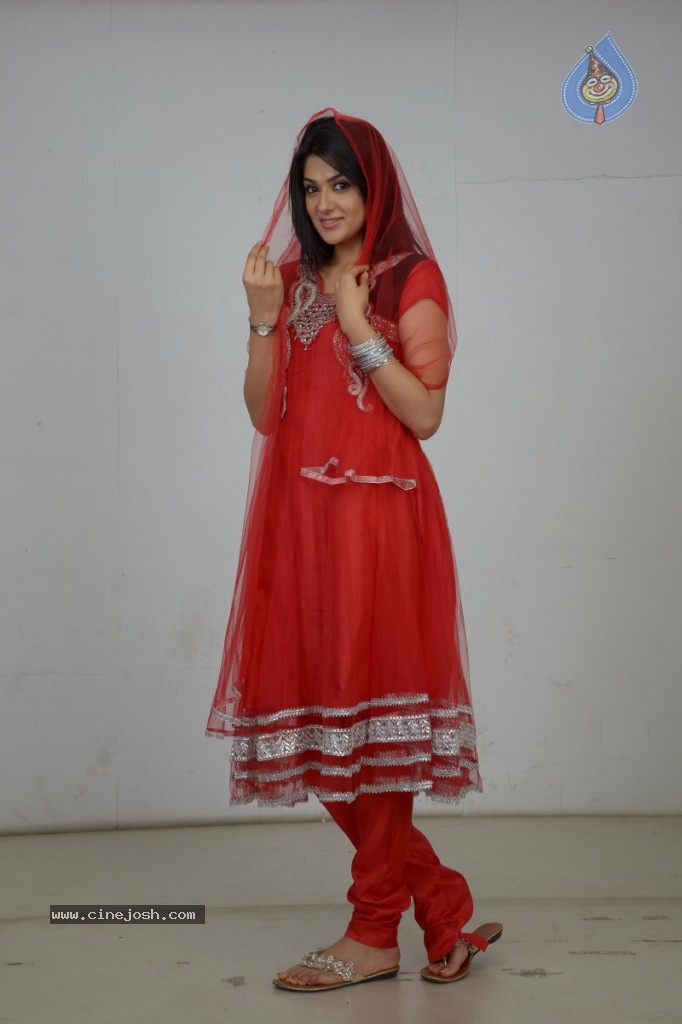 Sakshi Choudhary New Stills - 53 / 63 photos