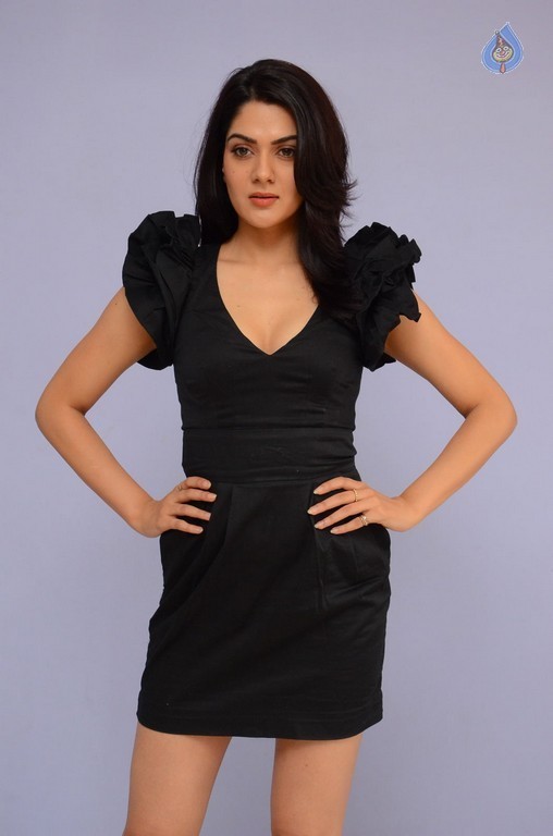 Sakshi Chowdary New Gallery - 4 / 39 photos