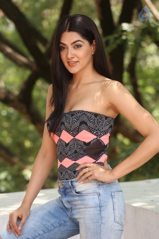 Sakshi Chowdary New Pics - 39 / 54 photos