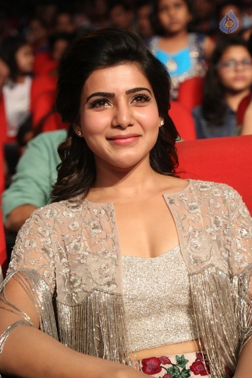Samantha at A Aa Audio Launch - 6 / 41 photos