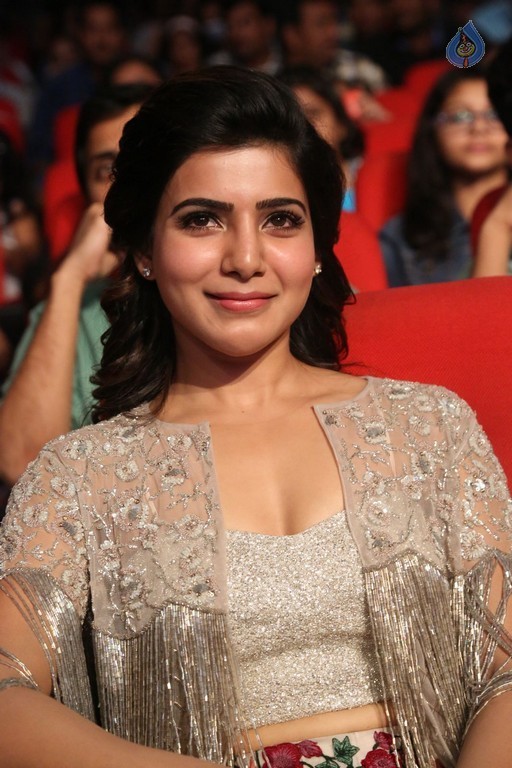 Samantha at A Aa Audio Launch - 38 / 41 photos