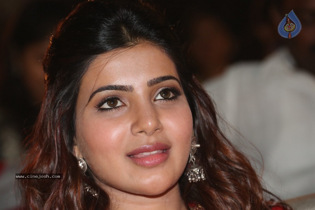 Samantha at Lovers Audio Launch - 116 / 128 photos
