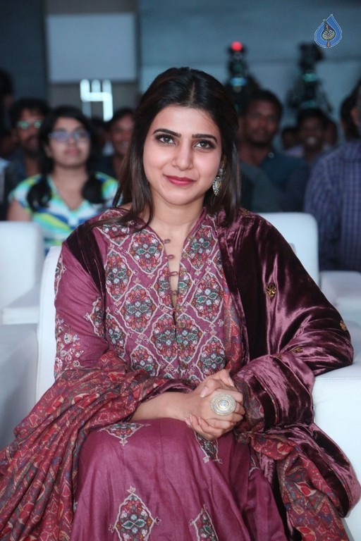 Samantha at Remo Audio Launch - 35 / 54 photos