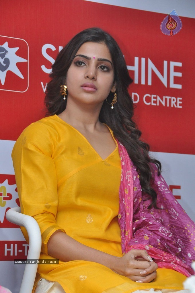 Samantha at Sunshine Centre Launch - 30 / 133 photos