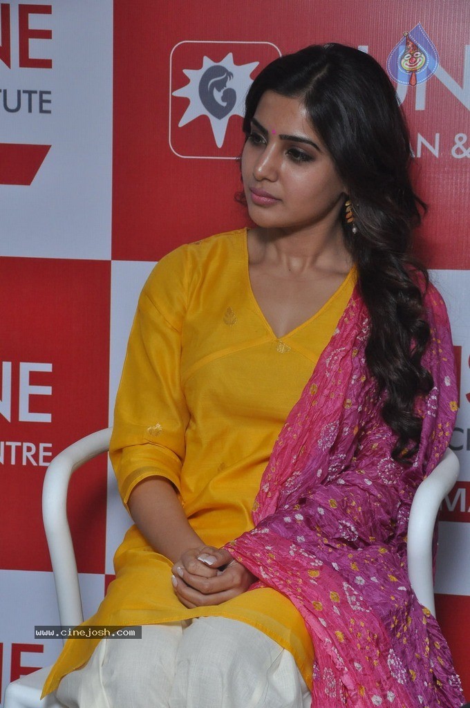 Samantha at Sunshine Centre Launch - 88 / 133 photos