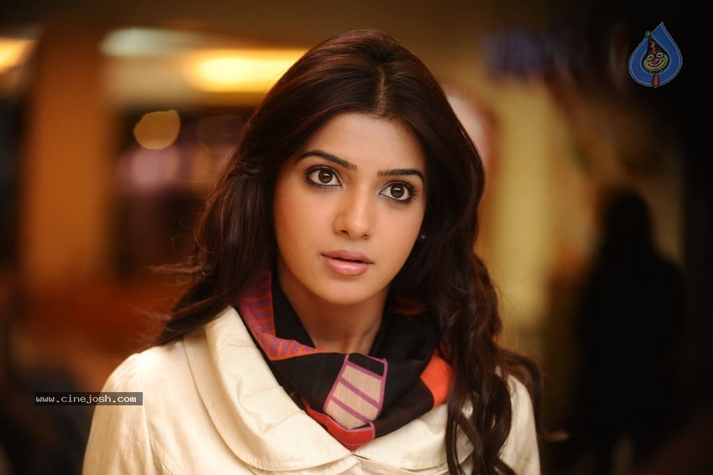 Samantha Gallery - 75 / 95 photos