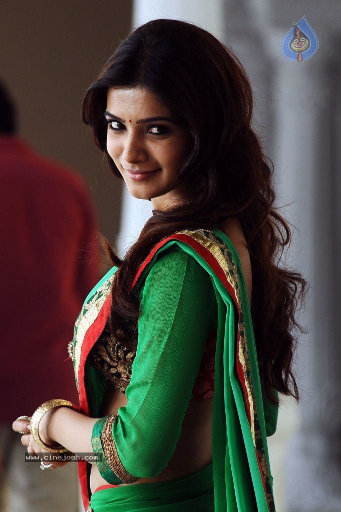 Samantha Hot Photo Gallery - 64 / 145 photos