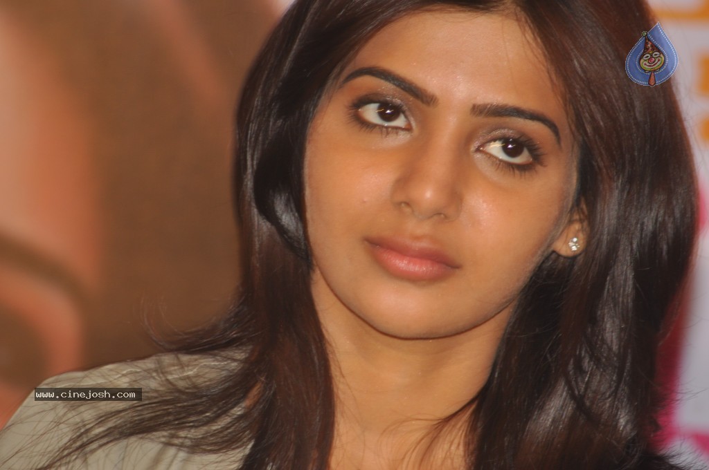 Samantha New Hot Stills - 17 / 53 photos