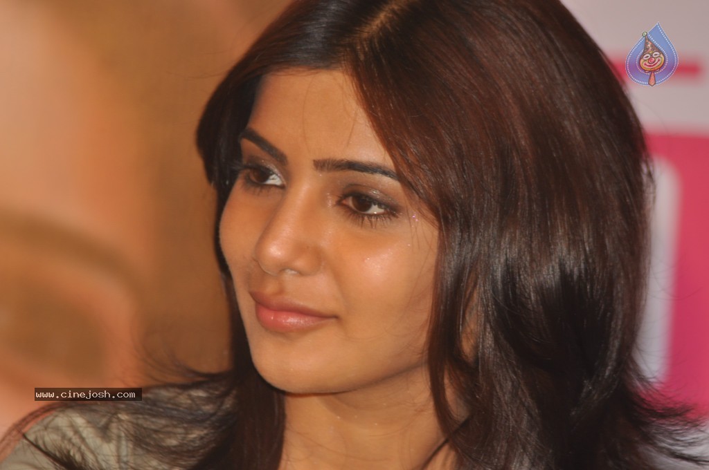 Samantha New Hot Stills - 24 / 53 photos