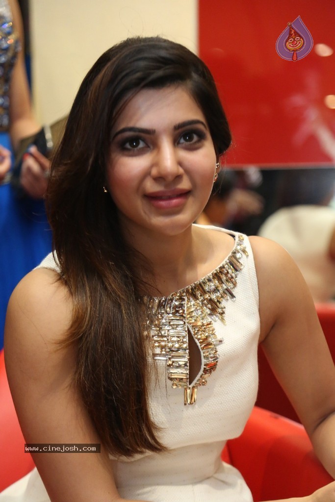 Samantha New Photos - 10 / 71 photos